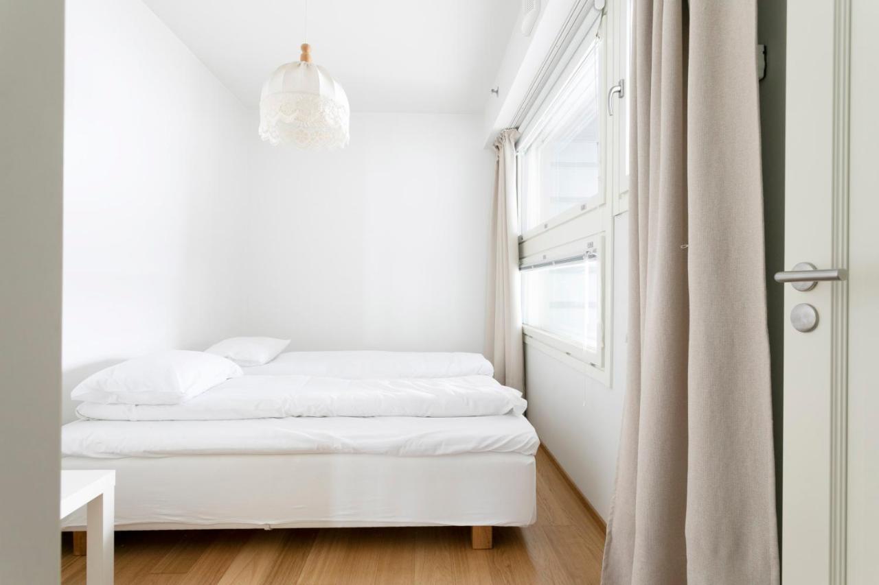 2Ndhomes Cozy 1Br Apartment With Balcony By The Central Station Helsinki Kültér fotó