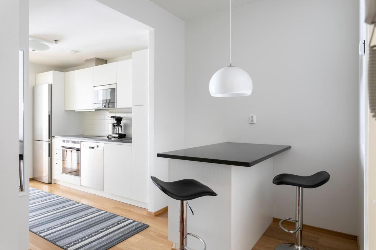 2Ndhomes Cozy 1Br Apartment With Balcony By The Central Station Helsinki Kültér fotó
