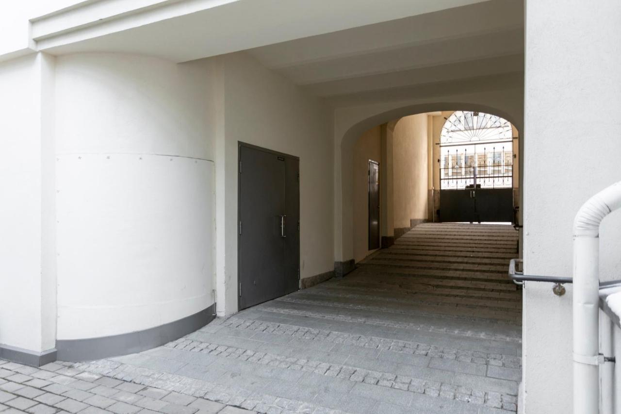 2Ndhomes Cozy 1Br Apartment With Balcony By The Central Station Helsinki Kültér fotó