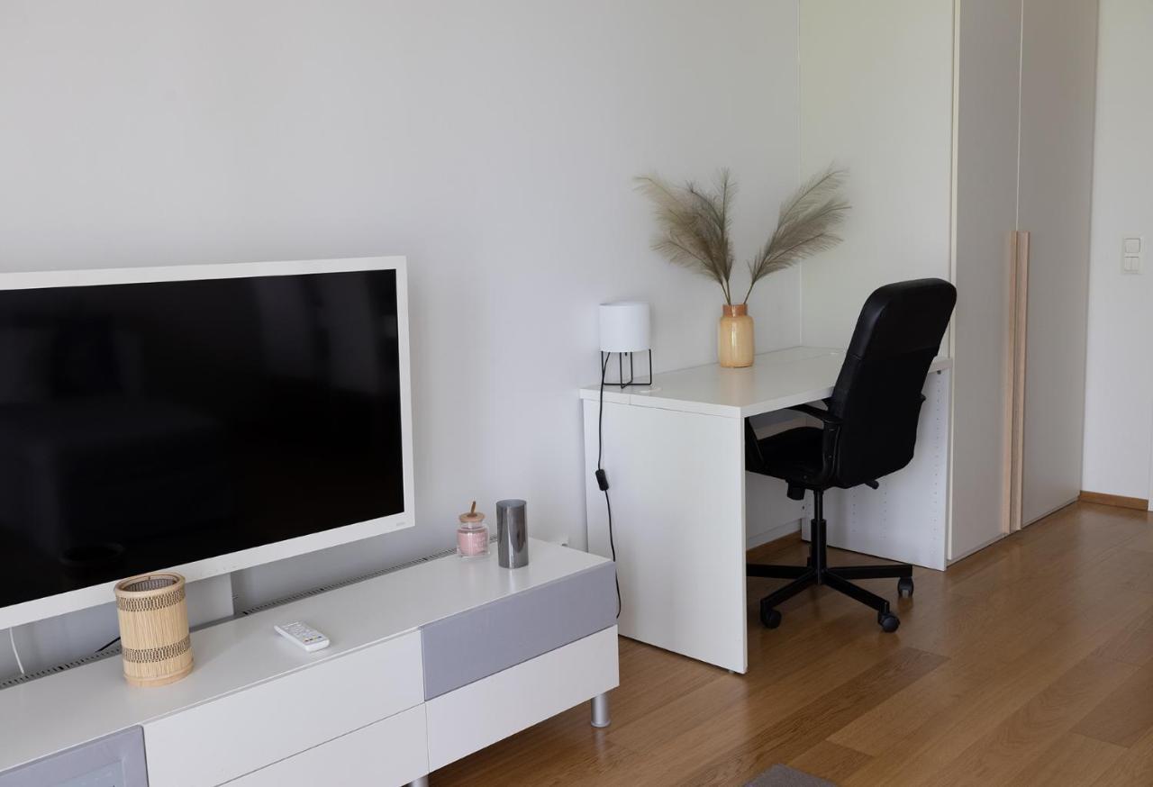 2Ndhomes Cozy 1Br Apartment With Balcony By The Central Station Helsinki Kültér fotó